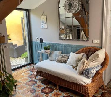 La Fleche Bed & Breakfast | 2 DESCARTES
