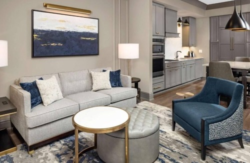 Ansonborough Hotel | 2 Family‑Friendly Downtown Suite w/Kitchenette l Near City Market - 0.6 miles