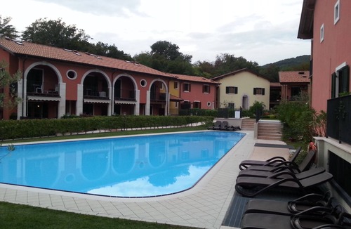Costermano House | 2 FLOOR APARTMENT WITH TERRACE AND POOL (WI-FI & AIR COND. INCLUDED)