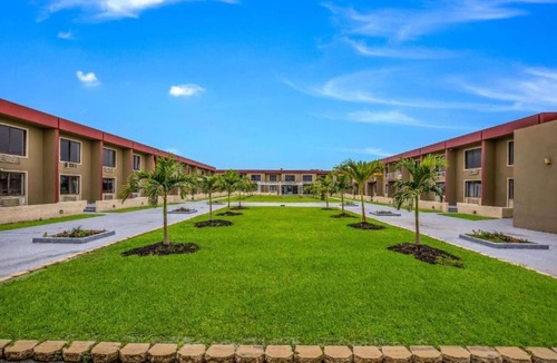 Orlando Apartment | 2 Full Beds Non-Smoking