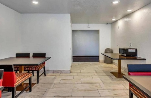 Ogden Apartment | 2 Full Beds | Non-Smoking