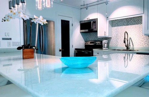 Oakes Estates House | 2 Homes/5000sqft Pool Deck,Heated Pool,Giant Chess