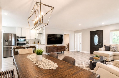 Dunedin House | 2 Homes- Heated Pool & Pickleball- The Dunedin Duo