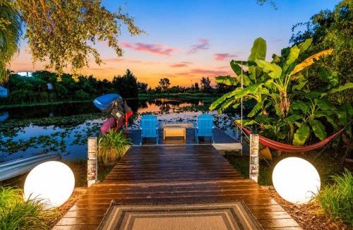 Cloud Lake House | 2 Homes Hot Tubs x2 Heated Pool Fire Pit