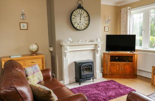 Settle House | 2 Ings Avenue