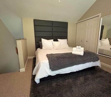 Acme House | 2 King bed/Wine/Beach/Golf/Casino/Resort