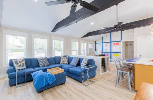 Mount Airy House | 2 King Masters, 3 Bed/3 Bath, Fire Pit, Walk to Downtown