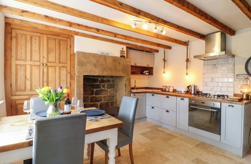 Tansley House | 2 KNOLL MOUNT, character holiday cottage, with open fire in Tansley