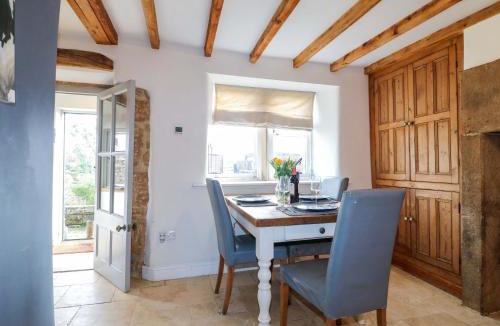 Tansley House | 2 Knoll Mount