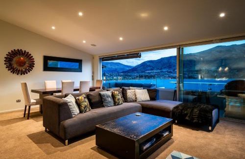 Wanaka Apartment | 2 Lakeview Heights