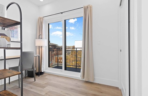 Truxton Circle Apartment | 2-Level 2BR + Terrace /Near METRO + Union Market