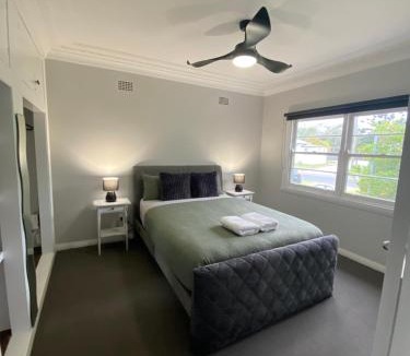 Coffs Harbour House | 2 Long between breaks