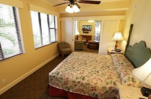 Marco Island Hotel | 2 Marco Island Eagles Nest Resort & Spa, Beach!