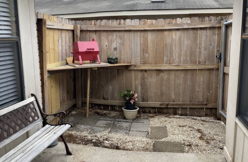 South Baton Rouge Condo | 2 Master Bedrooms -Very Clean- Recently Remolded Patios Park at front door