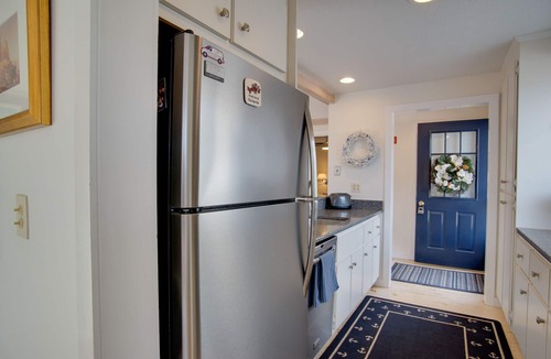 Mews Village House | 2 Mi to Beach: Charming Cape Cod Home w/Patio!