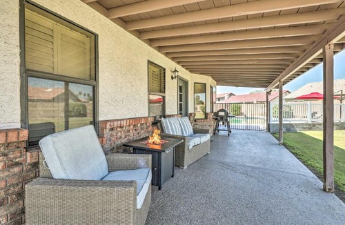 Gilbert Apartment | 2 Mi to Dtwn Gilbert! Snowbird Escape w/Pool