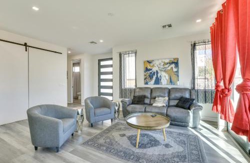 Garfield Apartment | 2 Mi to Dtwn Phoenix: Sleek Apt w/Fenced Yard!
