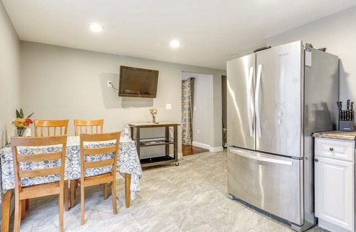 Foxboro House | 2 Mi to Gillette Stadium! Foxborough Retreat!