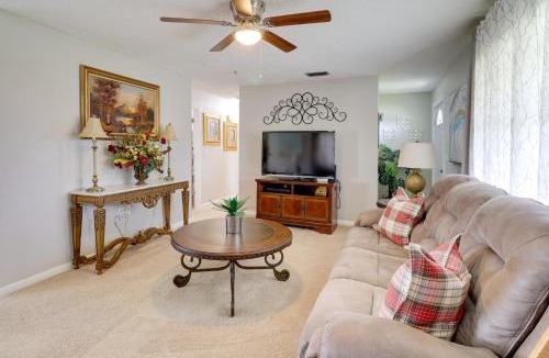 Taylor Creek House | 2 Mi to Lake Okeechobee: Waterfront Home w/Deck!