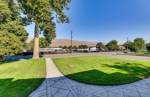 West Clarkston-Highland House | 2 Mi to River: Historic Clarkston Home w/Views!