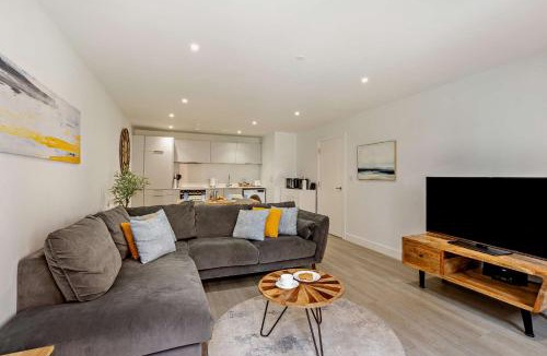 Mortehoe Apartment | 2 Middlecombe - Luxury Apartment at Byron Woolacombe, only 4 minute walk to Woolacombe Beach!