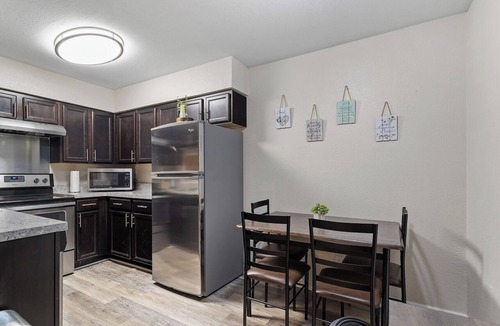 Chapel Hill Apartment | 2 miles from UNC Campus & Hospital. Fitness center, clubhouse, pool & dog park!