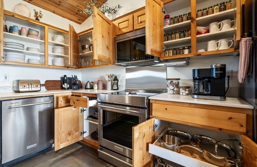 Sonoita House | 2 min to wineries | Chef Kitchen | Kings | PetsOK