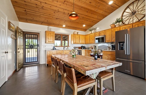 Sonoita House | 2 min to wineries | Chef Kitchen | Kings | PetsOK