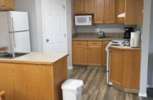 South Lethbridge Condo | #2 Modern Comfort 3 bedroom apartment in South Lethbridge