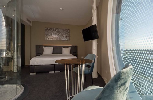 Zuidoost Hotel | 2 Modern Haven, Steps from City Center, Shops | Scenic Nature Trails Nearby