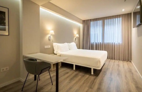 Castanos Hotel | 2 Modern Units | Ideal for Long Stays Near Guggenheim Museum