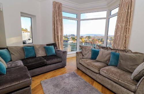 Minehead House | 2 Moorlands