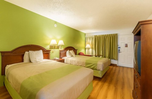 Edgewood Hotel | 2 Perfect Stopover Rooms Off I-95 w/Close to Local Restaurants