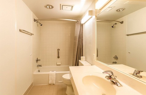 Edgewood Hotel | 2 Perfect Stopover Rooms Off I-95 w/Close to Local Restaurants