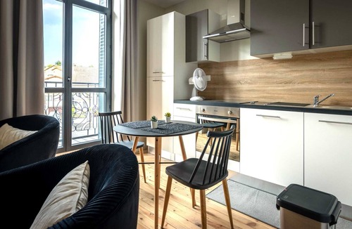 Chatel-Guyon Apartment | 2-person air-conditioned 1-bedroom apartment near Aïga Resort Puy Lassolas 102