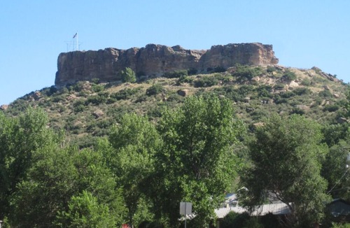 Castle Rock House | 2 Pet-Friendly Units, 2 Classic Units, Onsite Dining, Near Red Hawk Golf Course