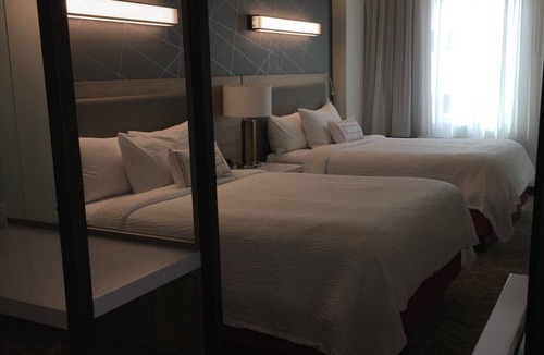 Clearwater Beach Hotel | 2 Pet-friendly Units, Outdoor Pool, Comes with Free Breakfast!