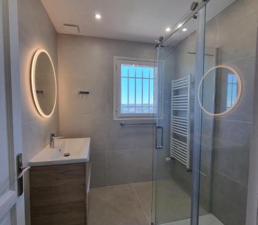 Saint-Laurent-du-Var Apartment | 2 pièces avec jardin vue mer