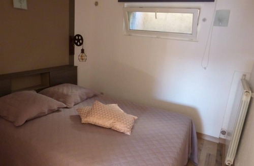Gattieres Apartment | 2 Pièces bas de Villa à Gattieres Proche de Nice