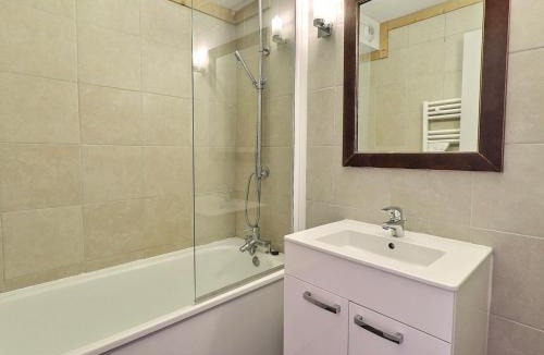 La Perriere Apartment | 2 Pièces Confortables, Skis aux Pieds, Proche Commerces, 4 Pers - FR-1-182A-5
