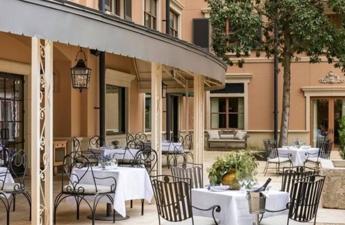 Uptown Hotel | 2 Premier Suite 2Beds Balcony | Hotel Granduca | Antique Décor Near The Galleria