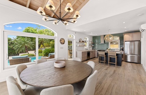 Estate Lovenlund House | 2 Primary Bedrooms - Magens Bay - Dining
