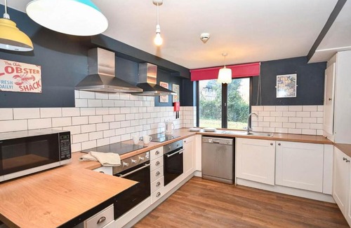 Headingley Apartment | 2 Private Rooms in Shared Apartment with Kitchen