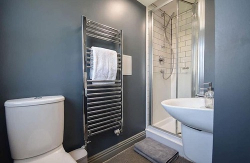 Headingley Apartment | 2 Private Rooms in Shared Apartment with Kitchen
