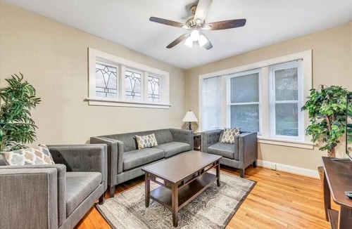 Southwest Garden House | 2 private suites, 2 full kitchens - 1st floor