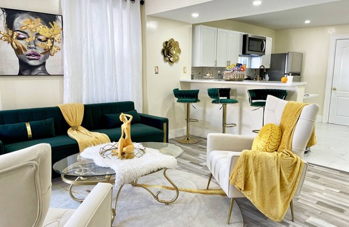 Utica House | 2 Private Units for Groups/Near Nexus & Wynn