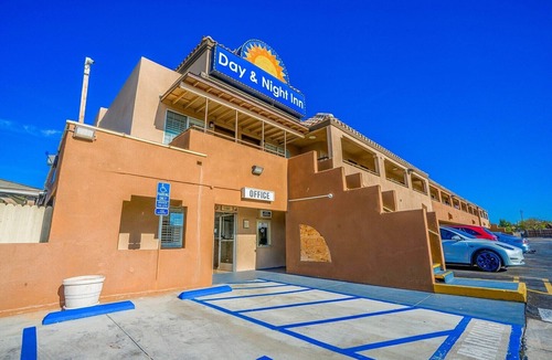 Hesperia Apartment | 2 Queen Bed|Smk|Day & Night Inn
