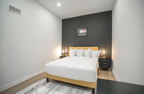 Wychwood Apartment | 2 Queen Deluxe Suite