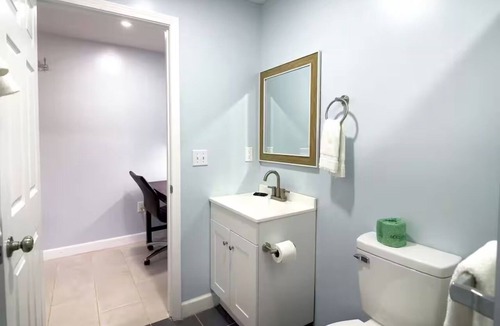Tazewell Hotel | 2 Relaxing Double-Bed Rooms Near Lincoln Museum w/Free Parking & Nearby Dining