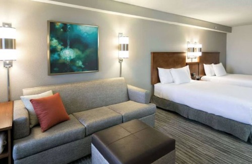 Franklin Hotel | 2 Relaxing Franklin Getaway near Cool Springs with Pool, and Free Breakfast